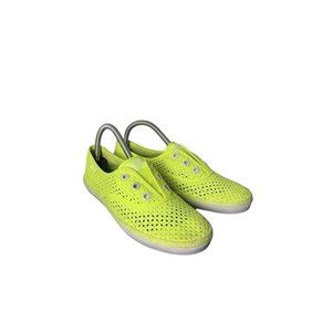 Best 25+ Deals for Neon Yellow Sneakers | Poshmark